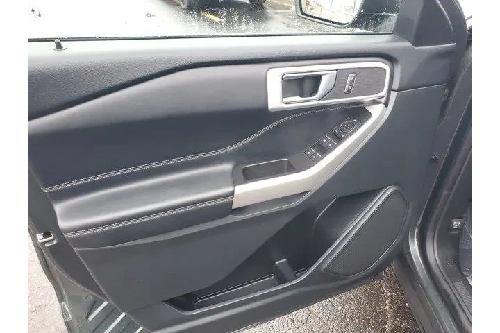 $35995 : Ford Explorer 2022 AWD XLT 4 image 10