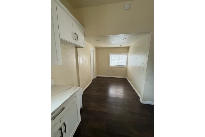 $2300 : casa en san bernardino image 9