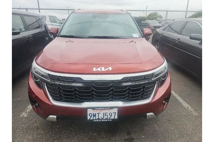 $23391 : Kia Seltos 2024 S 4dr SUV image 2