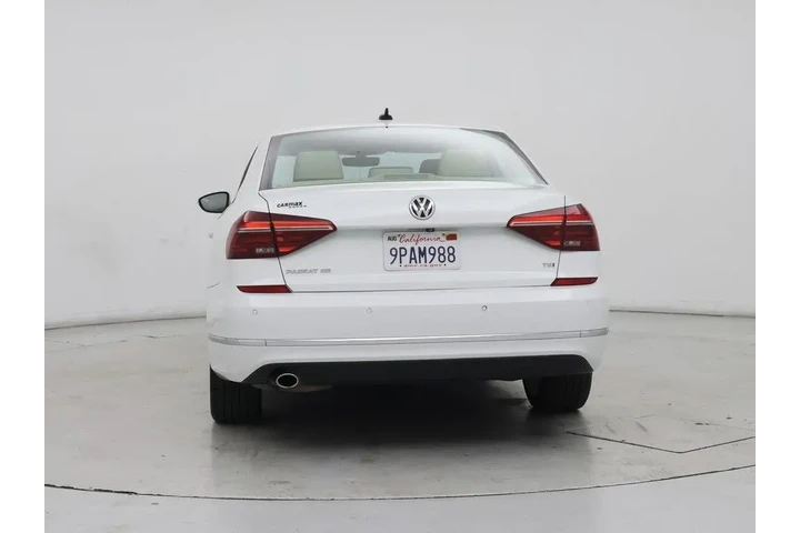 $15998 : Volkswagen Passat 2018 2.0T image 6