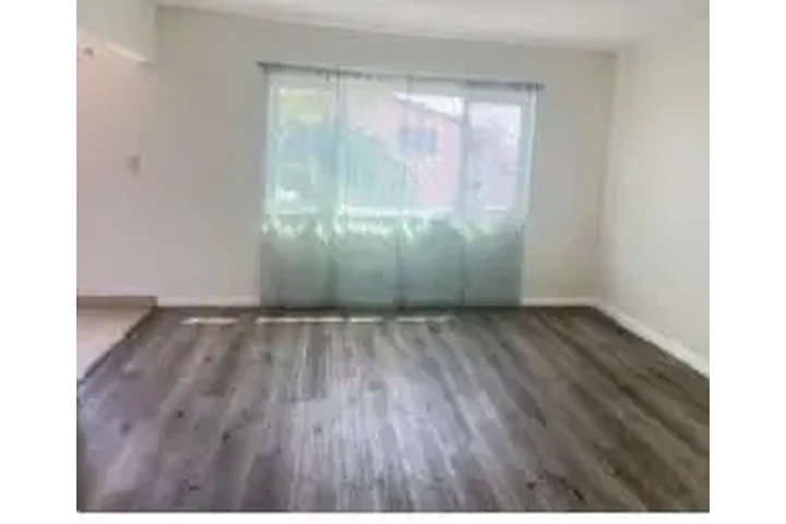 AMPLIO APTO EN LAKEWOOD image 4