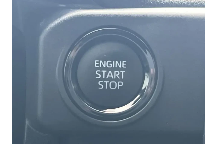 $35747 : Toyota Tacoma 2025 4x2 SR5 4 image 9