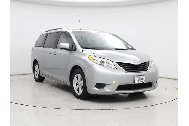 $17998 : Toyota Sienna 2014 LE 7-Pass image 1