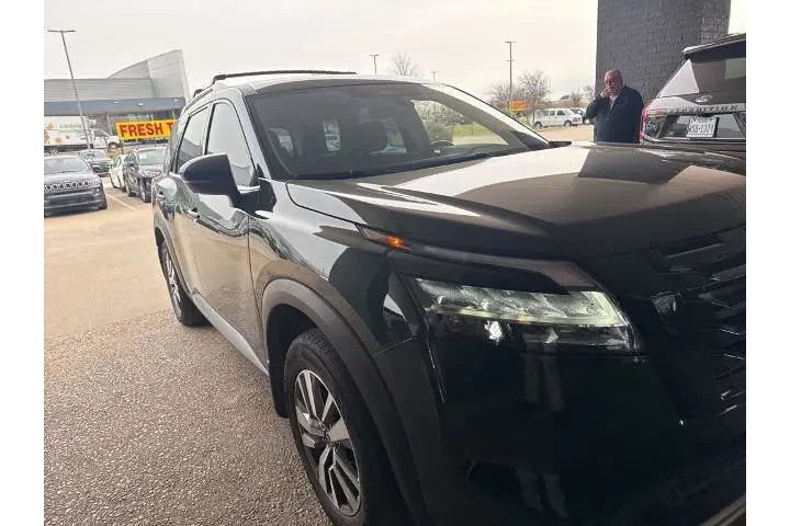 $30278 : Nissan Pathfinder 2024 SL 4d image 7