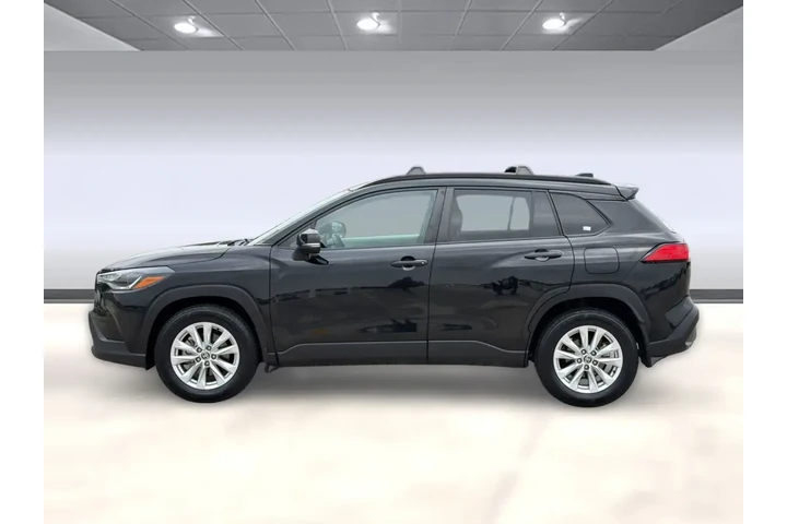 $22224 : Toyota Corolla Cross 2023 LE image 2
