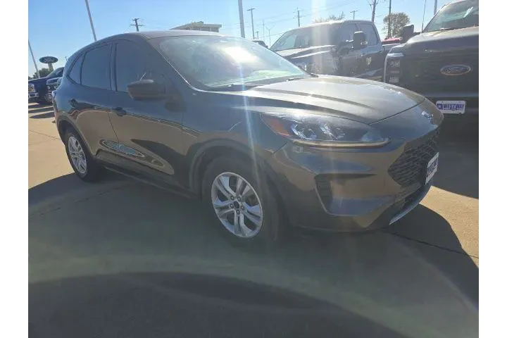 $14287 : Ford Escape 2020 S 4dr SUV image 1