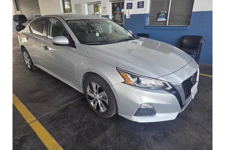 $15950 : Nissan Altima 2020 2.5 S 4dr image 1