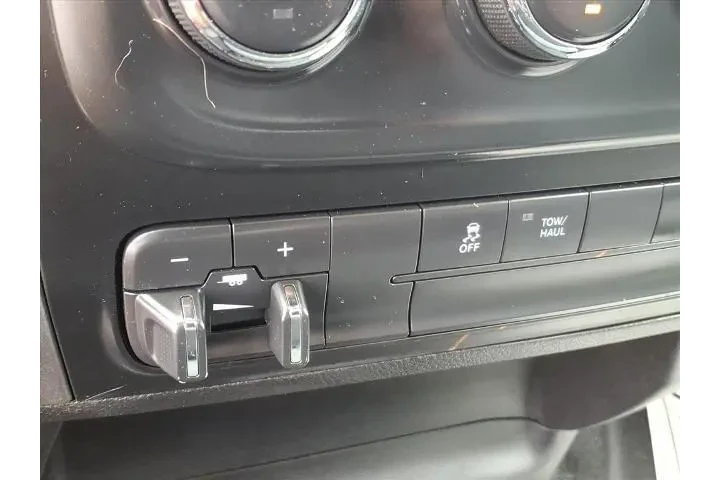 $16988 : Ram 1500 Classic 2021 4x2 Tr image 8