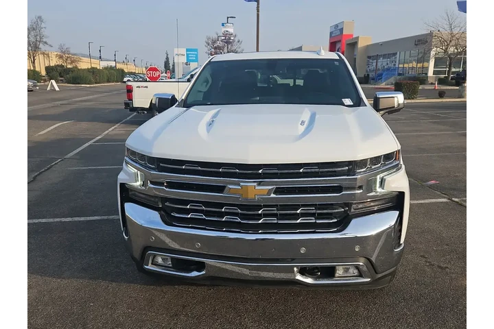 $34000 : Chevrolet Silverado 1500 Lim image 5