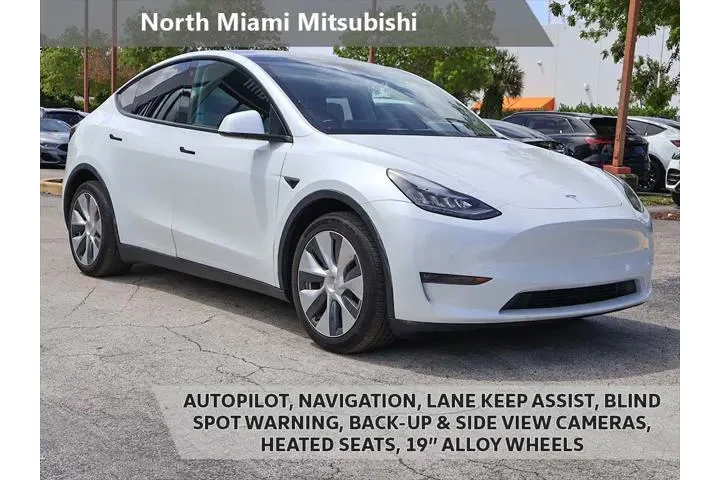 $28590 : Tesla Model Y 2021 AWD Long image 9