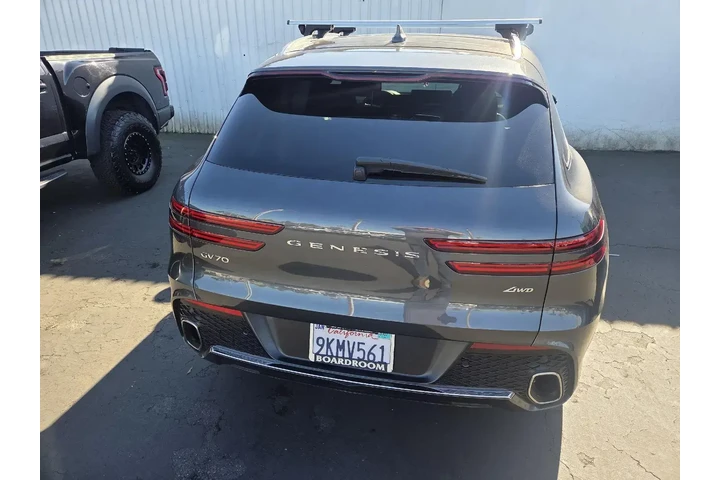 $38995 : Genesis GV70 2024 AWD 2.5T S image 8