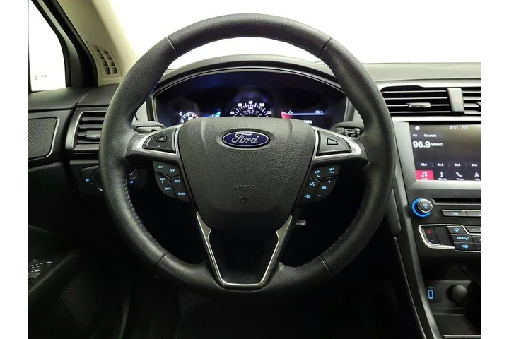 $15998 : Ford Fusion 2018 SE 4dr Seda image 10