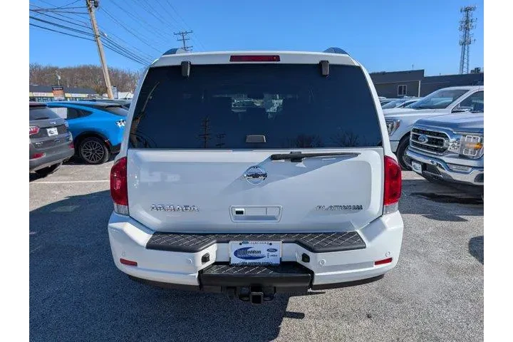 $11500 : Nissan Armada 2015 4x4 Plati image 5