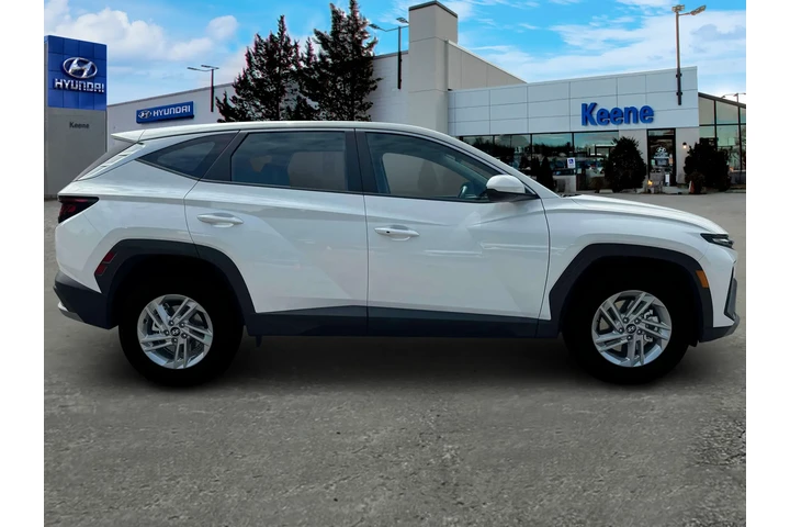 $28821 : Hyundai TUCSON 2025 AWD SE 4 image 9