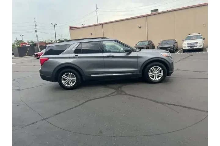$27988 : Ford Explorer 2023 XLT 4dr S image 5