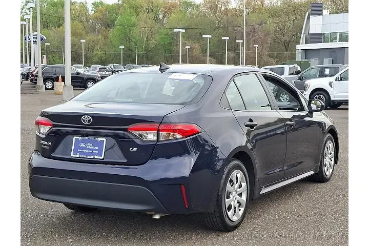 $20498 : Toyota Corolla 2024 LE 4dr S image 6