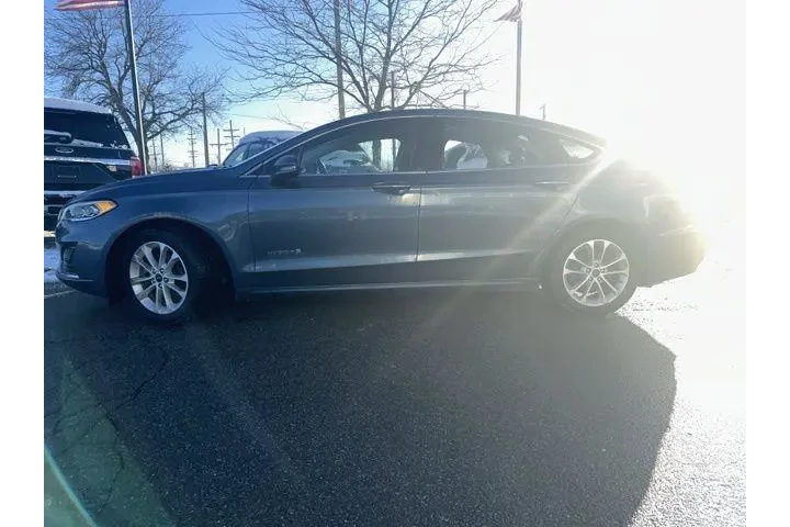 $13750 : Ford Fusion Hybrid 2019 SEL image 2