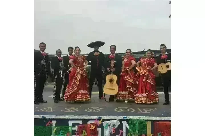 MARIACHI RAZA JALISCIENSE image 4