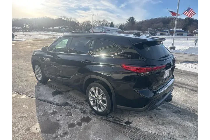 $33571 : Toyota Highlander Hybrid 202 image 4