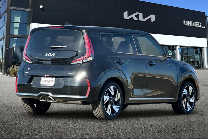 $26135 : New 2025 Soul GT-Line image 3