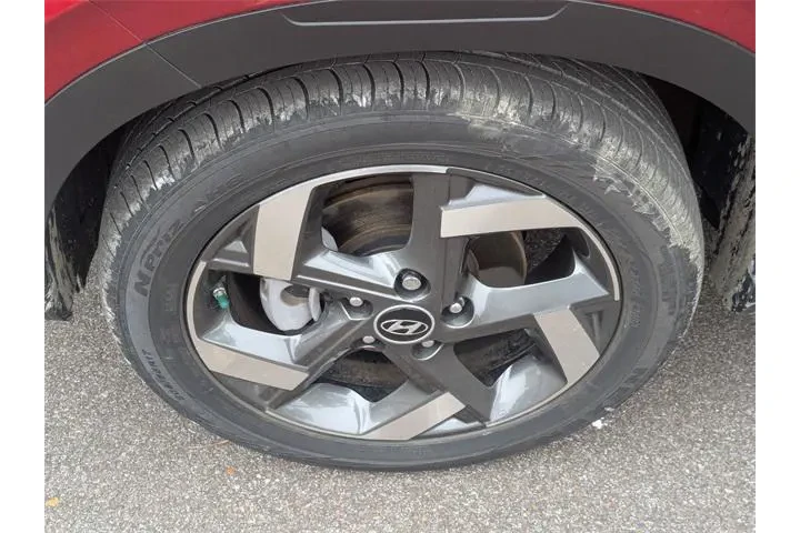 $18662 : Hyundai VENUE 2024 SEL 4dr C image 9