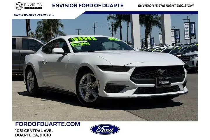 $33750 : Ford Mustang 2026 EcoBoost P image 1