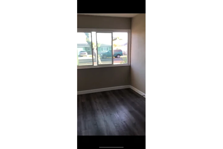 $950 : Se renta cuarto image 4