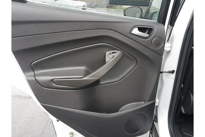 $10900 : Ford Escape 2017 SE 4dr SUV image 8