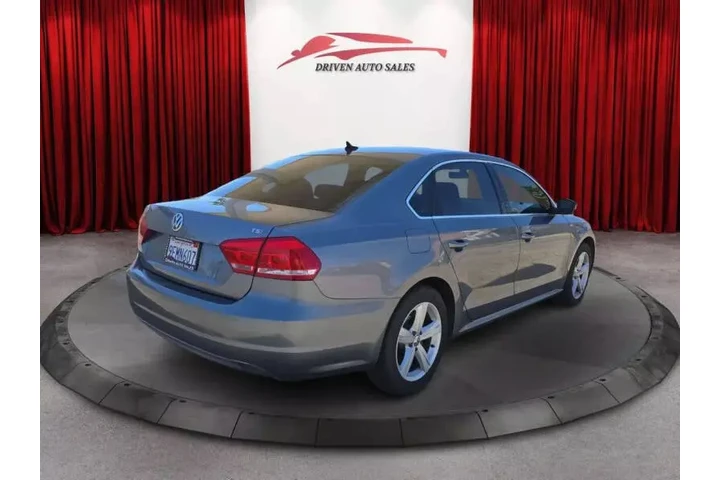 $8999 : 2014 Passat image 6