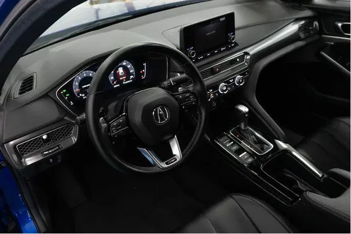 $32971 : Acura Integra 2024 4dr Liftb image 3