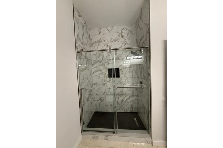 $1850 : 🏡 FOR RENT – Remodeled Condo image 5