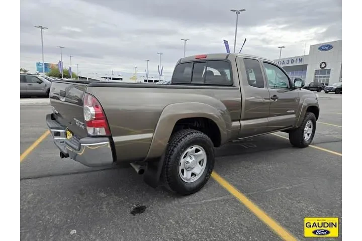 $16777 : Toyota Tacoma 2013 4x2 PreRu image 7