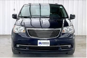 $4990 : Chrysler Town and Country 20 thumbnail