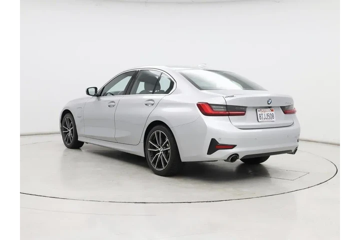 $24998 : BMW 3 Series 2021 330e 4dr S image 2