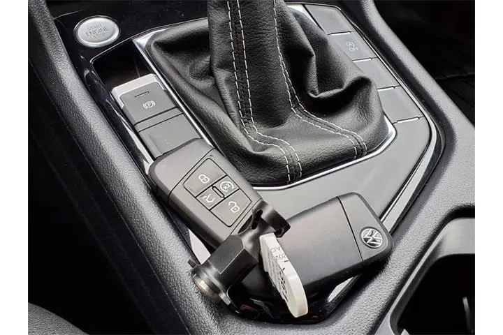 $20952 : Volkswagen Taos 2023 SE 4dr image 10