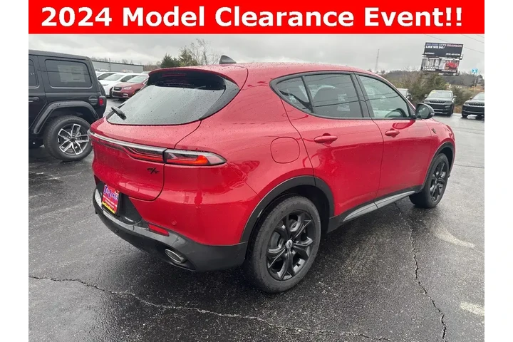 $25988 : Dodge Hornet 2024 AWD R/T 4d image 6