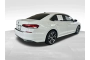 Volkswagen Passat 2022 SE 4d en Fort Lauderdale
