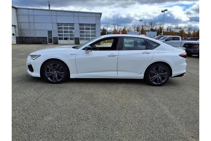 $34986 : Acura TLX 2023 4dr Sedan w/A image 4