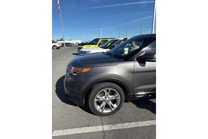 $9995 : Ford Explorer 2013 AWD Limit image 6