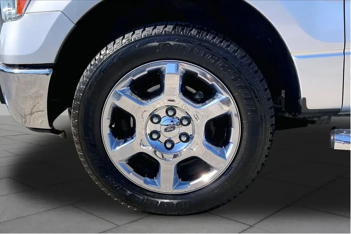 $11991 : Ford F-150 2013 4x2 XLT 4dr image 8