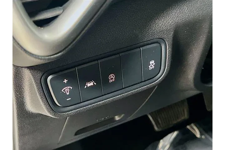 $12770 : Kia Soul 2020 GT-Line 4dr Cr image 10