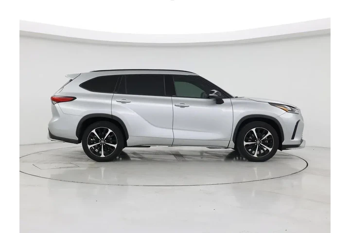 $31998 : Toyota Highlander 2021 XSE 4 image 7