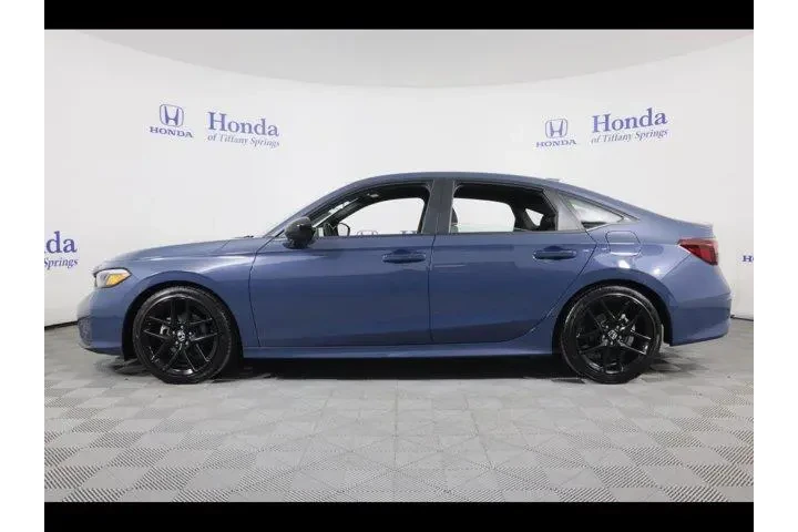 $27875 : Honda Civic 2025 Sport 4dr S image 4