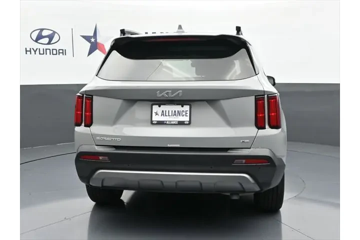 $31970 : Kia Sorento 2023 AWD X-Line image 8