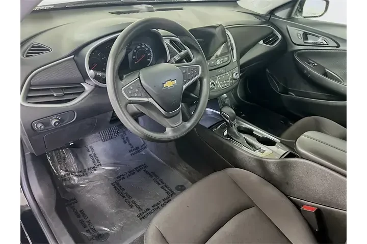 $17250 : Chevrolet Malibu 2022 LT 4dr image 9