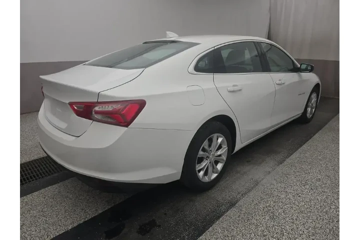 $16293 : Chevrolet Malibu 2022 LT 4dr image 4