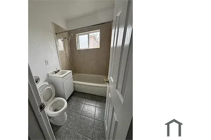 $2295 : Affordable Two Bedrooms image 8