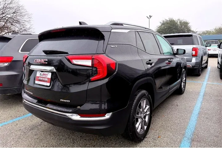 $20781 : GMC Terrain 2024 AWD SLT 4dr image 5