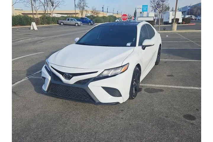 $20000 : Toyota Camry 2020 SE 4dr Sed image 1