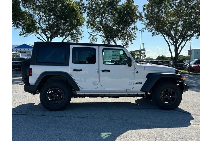 $38989 : Jeep Wrangler 2025 4x4 Sport image 4